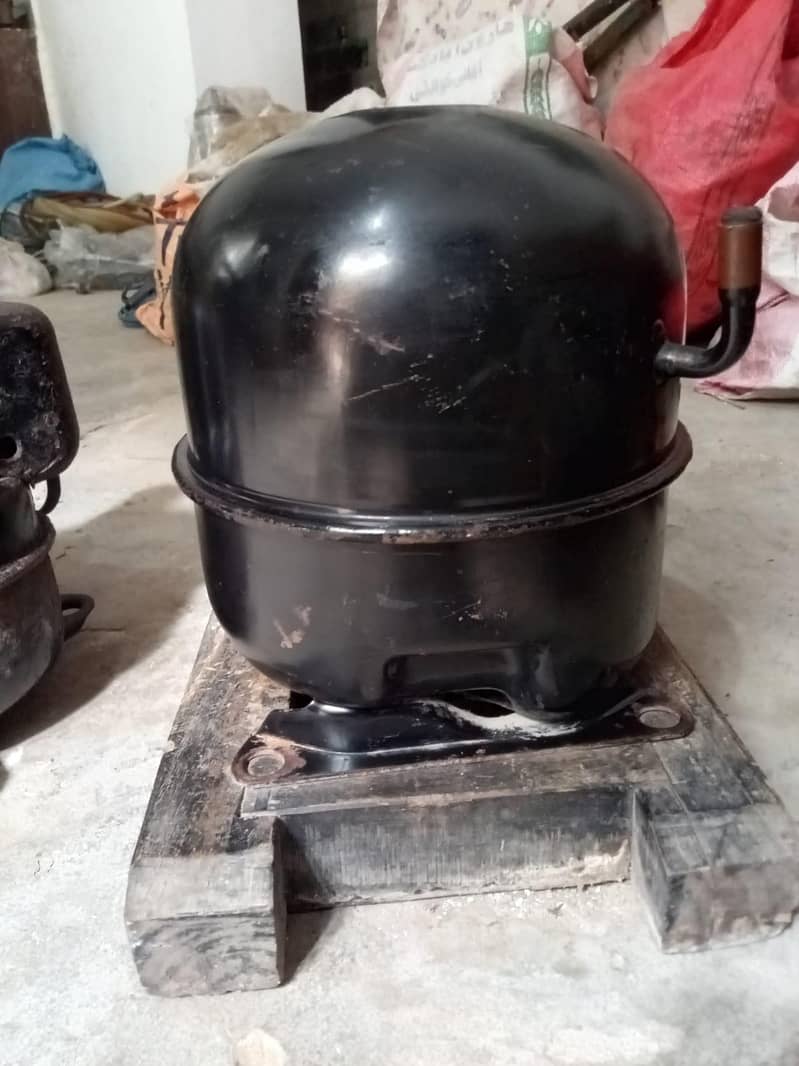 Air Conditioner compressor ( window type ) 0