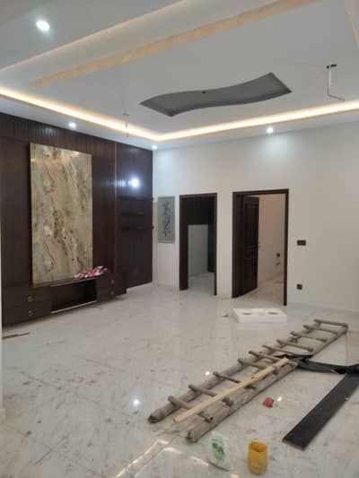 MIAN ESTATE OFFERS TILE FLOORING 5 MARLA BRAND NEW HOUSE AVAILABLE FOR RENT