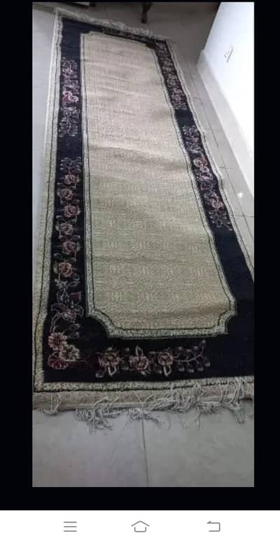 Lobby carper for sale in excellent condition