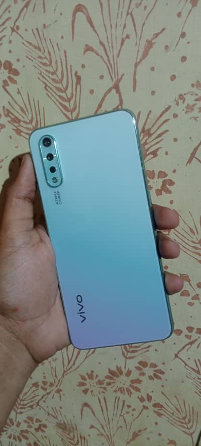 vivo s1