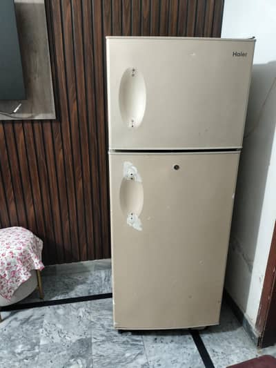 Haier Medium Fridge Refrigerator For Sale