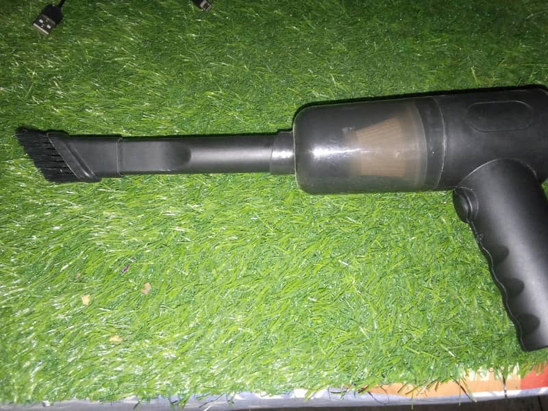 mini vacuum 1