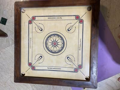 Medium Size Carrom board