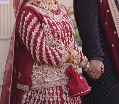 bridal lehenga for sale with bridal jewellery