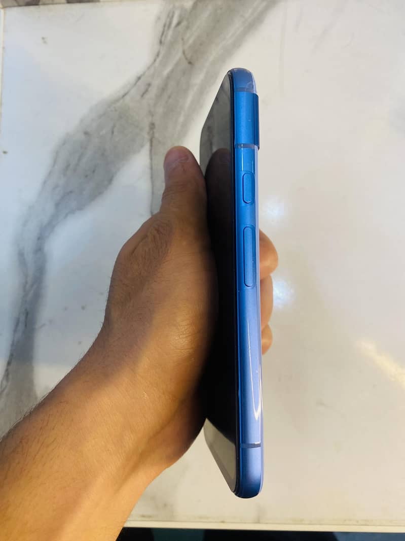 Google Pixel 8a 6/128. 3