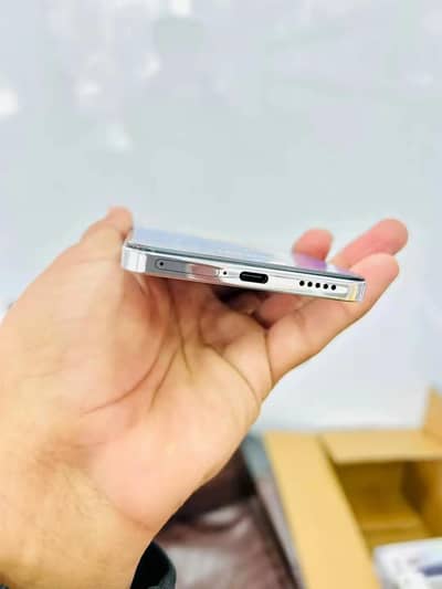 VIVOY200 BRAND NEW PHONE 