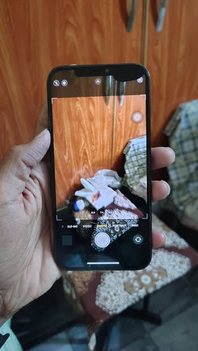 I phone 12 pro Max 10/9 128 gb one hand use