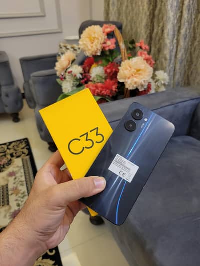realme c33  4/128 with box