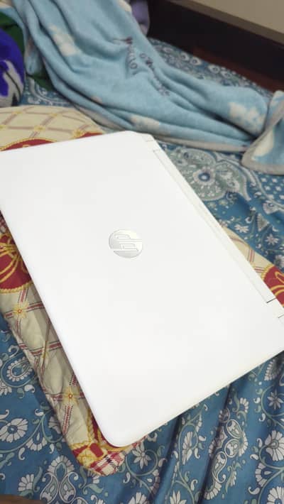 hp pavilion i7 5th gen in mint condition