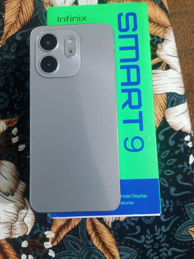 INFINIX SMART 9 4 /128 WORKING FAST  GOOD CONDITION PANEL CRACK