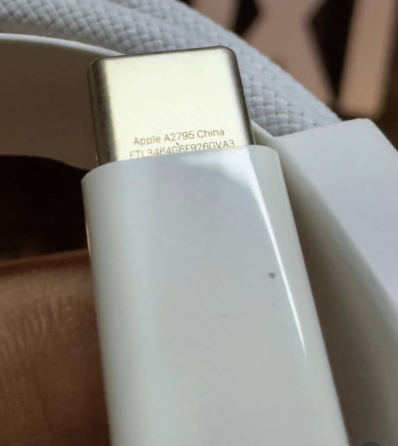 Apple type c to type c cable 0