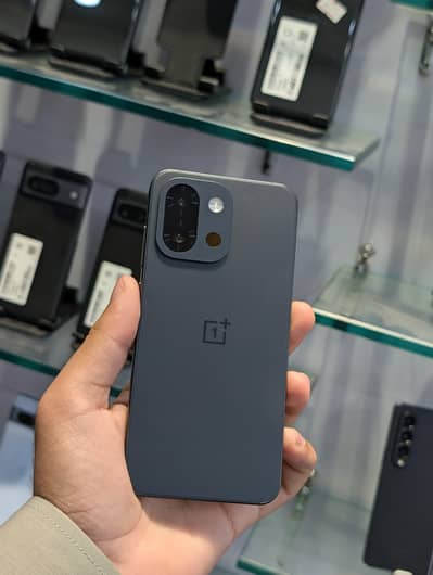 oneplus 13t 12/256gb Dual physical non pta