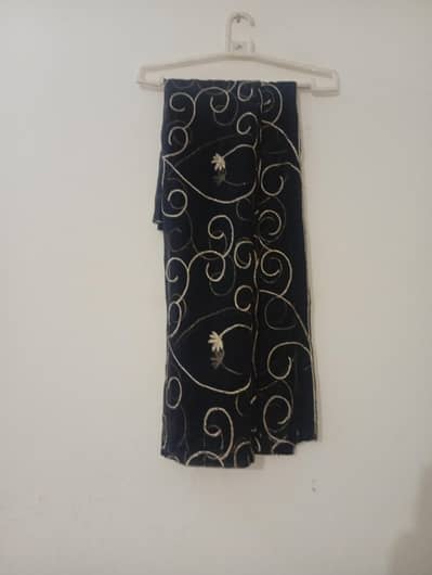 BRAND maxi dress complete.