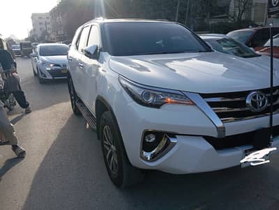 Toyota Fortuner V 2018