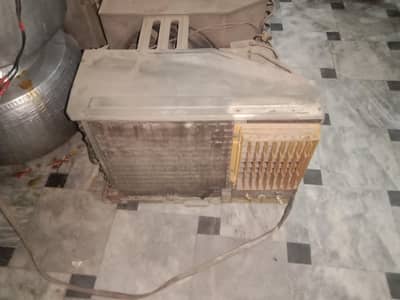 chlta hai bus gass dlny wali hai 0.3. 0.5. 8.5. 3.3. 2.0. 4