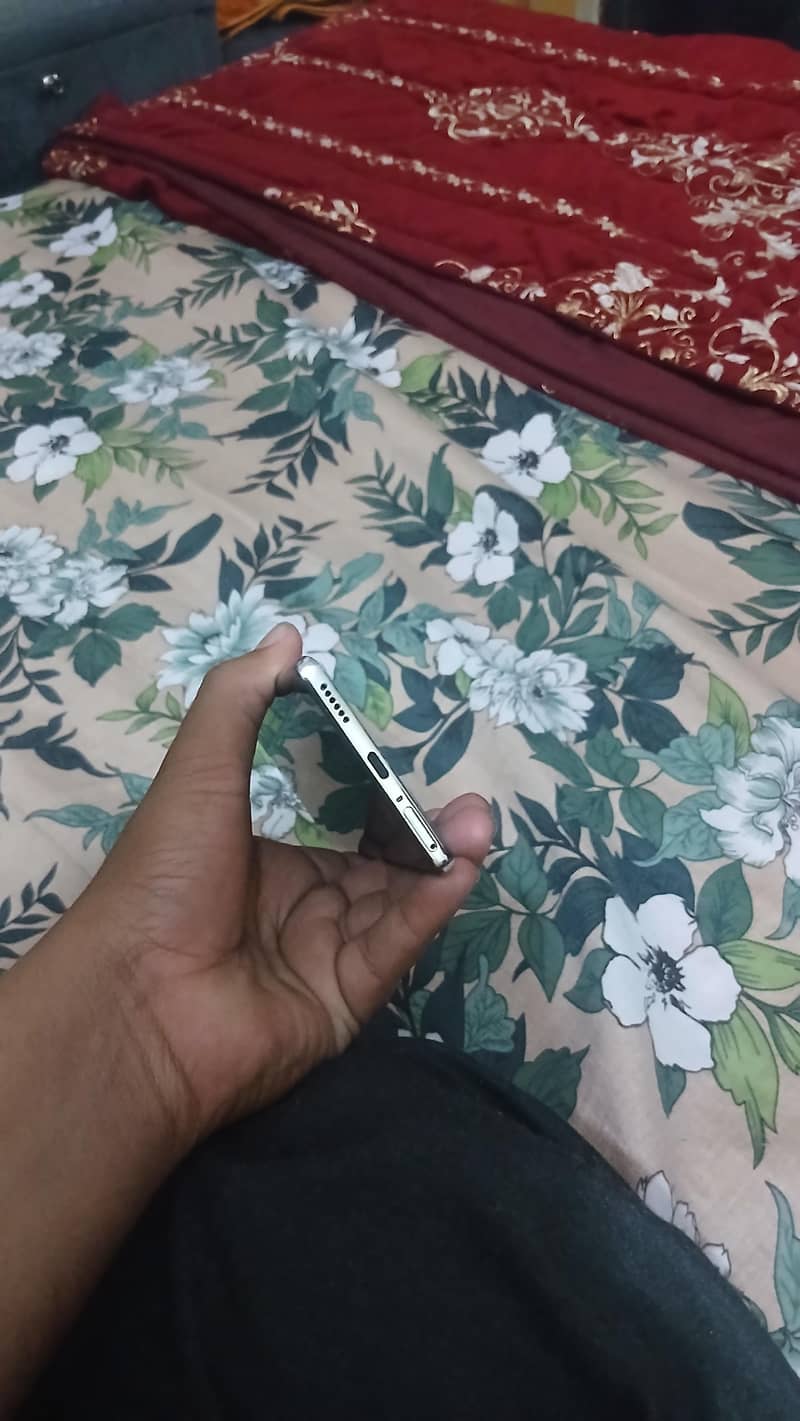 techno camon 40 pro 1