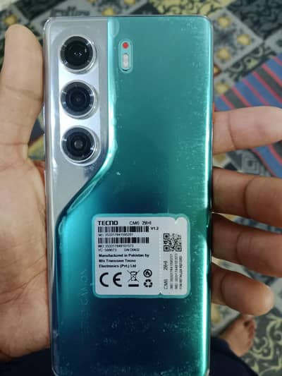 Camon 40 pro in 4 month warenty