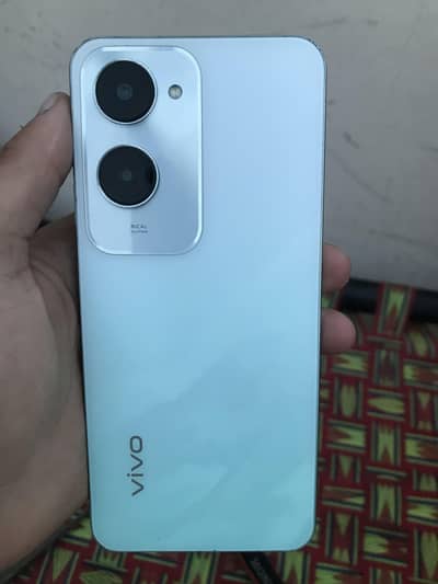 Vivo y18 4/128 10/10 lush condition pta approved