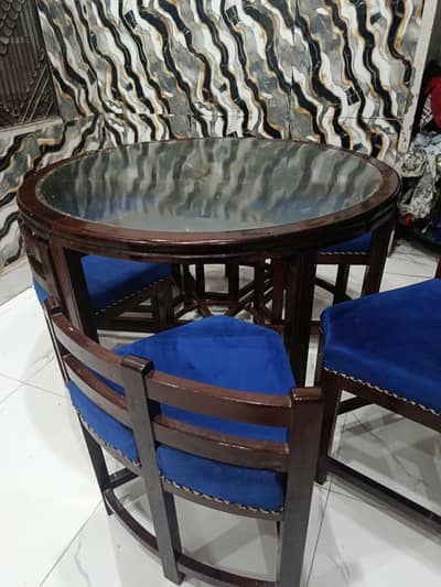 Dinning table 6 seater