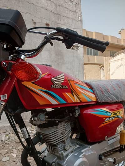 Honda CG 125 – Like New – First Owner"0318 2847224"