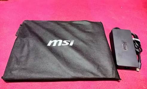 MSI Raider 18 Ai Ultra 9 285HX Rtx 5090 24 GB