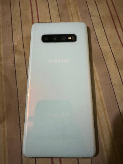 Samsung Galaxy S10 Plus with box
