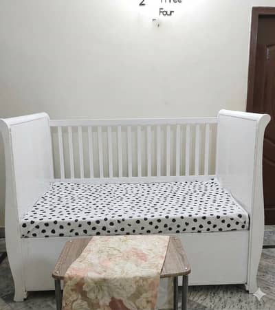 Baby Cot for Sale – Excellent Condition