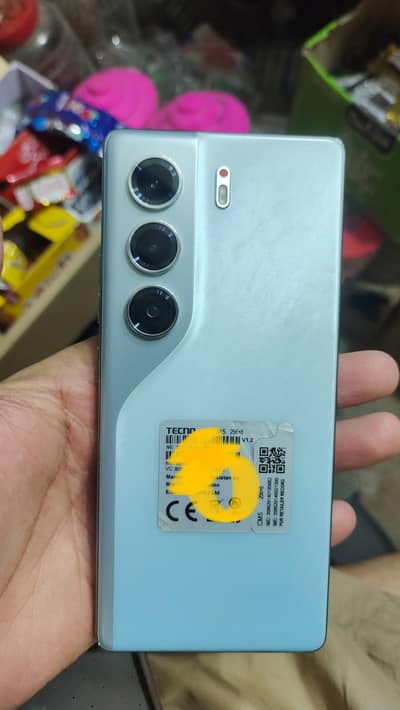 tecno camon 40 8gbRam 256gbmemory