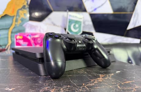 *MINT CONDITION PS4 500GB FOR SALE! *