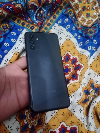 Sumsung galaxy A04s 4,128