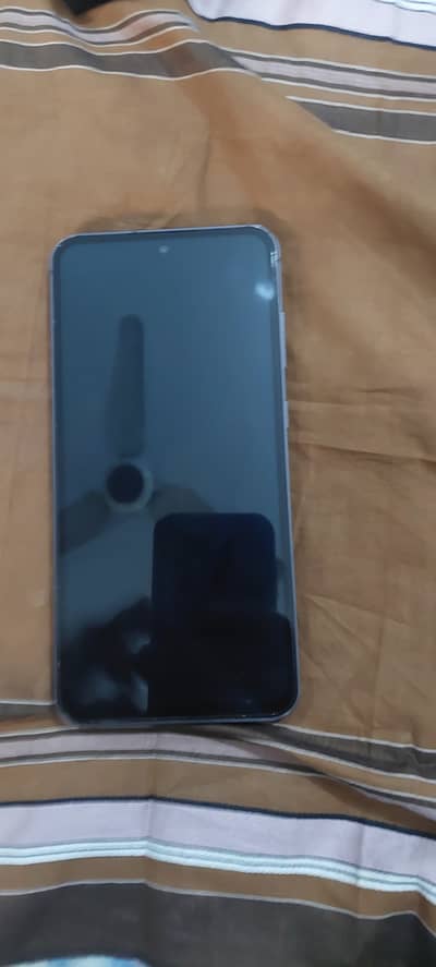 Samsung Mobile neat and clean