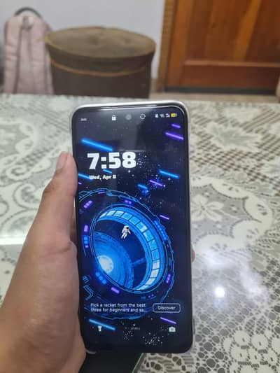 infinix hot 60i 10/10 with box