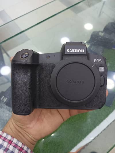Canon EOS R Mirrorless Digital Camera