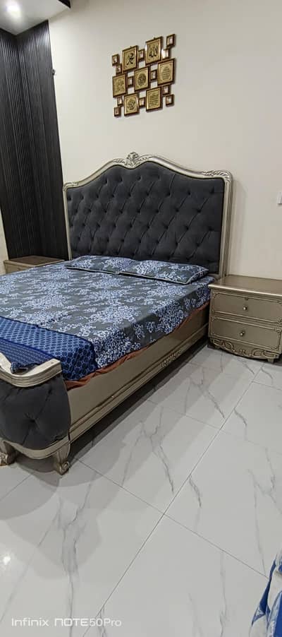 king bed set with dressing table