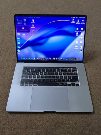 MacBook pro 2019 i9 16inch