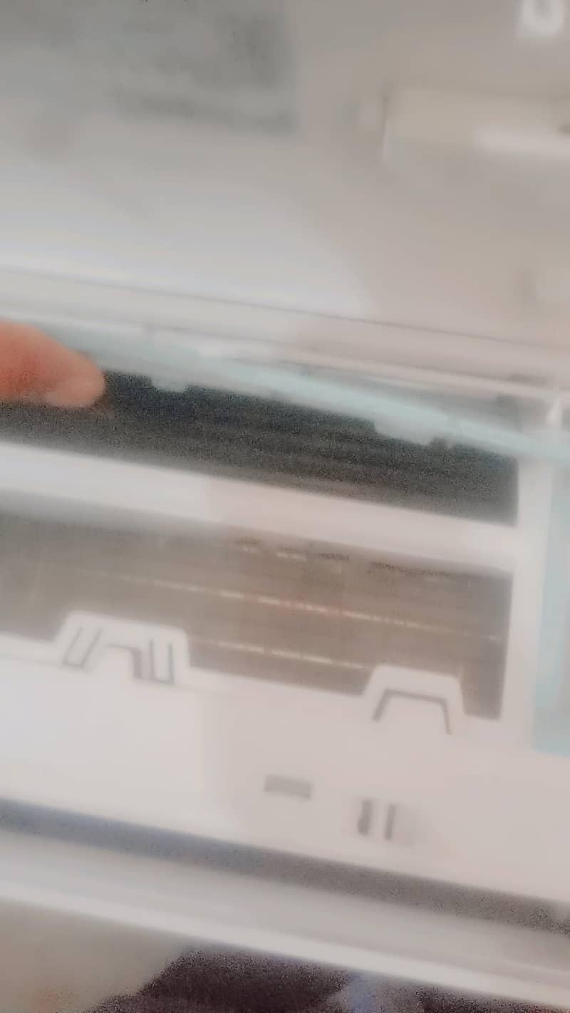 ایک ٹن     ڈالنس انورٹر اے سی 3