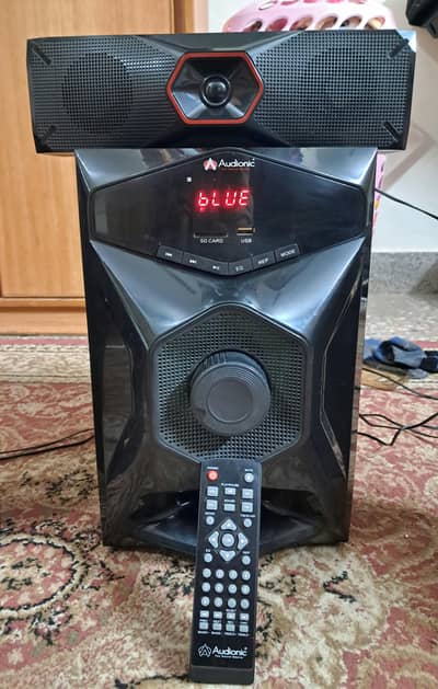 Audionic Pace 8 with FM Radio