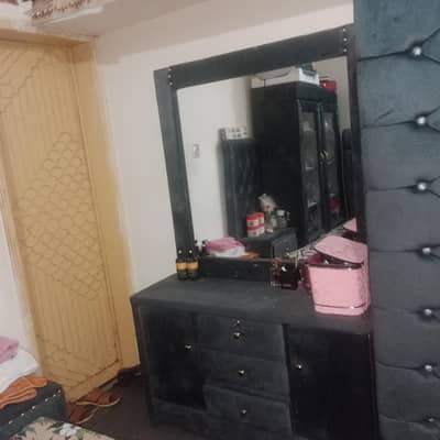 Dressing table for sale new cindition