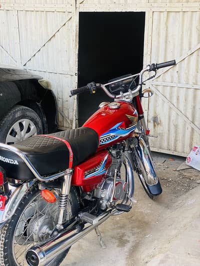 2020 geniune seat for sale / condition ye lg kharab dy