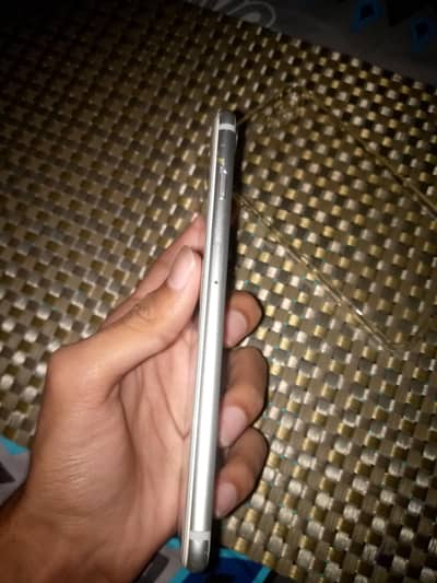 iphone 7 plus 128 gb fu all ok 70battery health just a issue see descr
