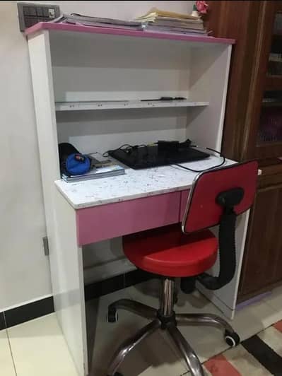 kids study table and chair