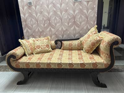 Comfortable Dewan for you lounge