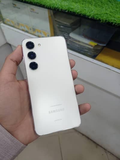 Samsung S23