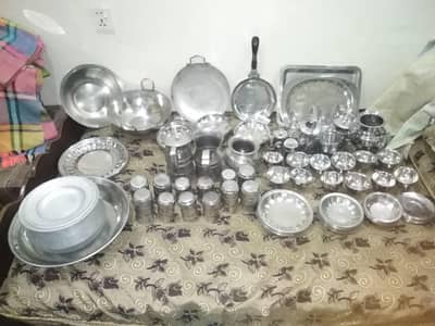 Steel dinner set