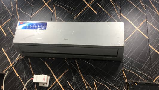 1.5 ton TCL inverter AC for sale one season used