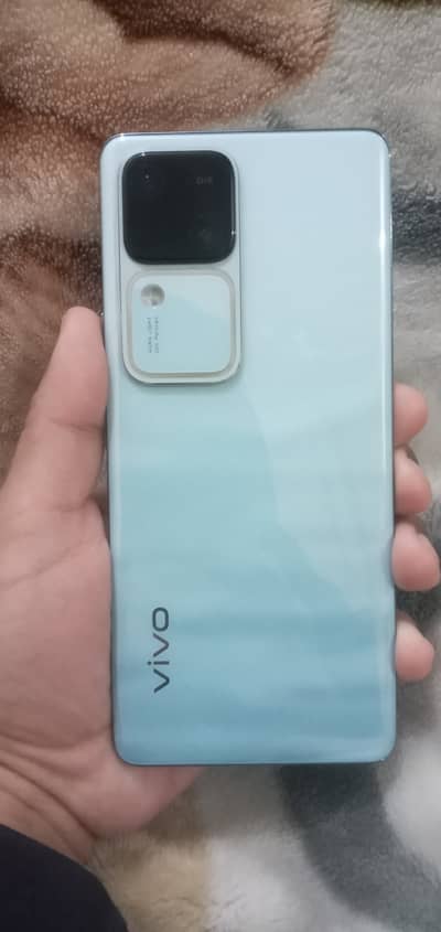 Vivo V30 5G 12GB RAM 256GB Storage - PTA APPROVED - 10/10 with box+chr