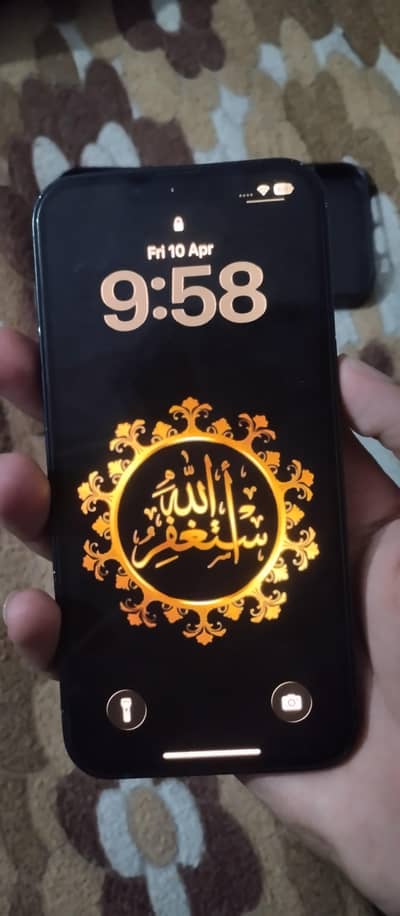 I PHONE 13 10/10 WATER PACK 88 BETTRY HEALTH