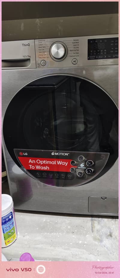 Lg thing 10.5kg/7kg dry breind new just 15 days use