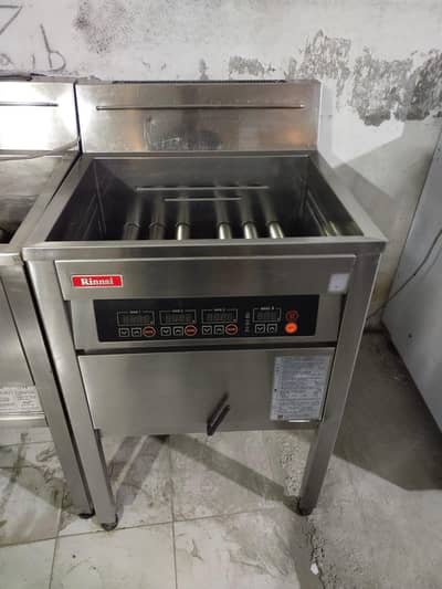 rannai deep fryer 32 litter full option we hve all models