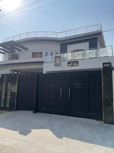 1 Kanal Corner house for sale